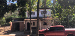 Sítio em Bacaxá próximo a lagoa de Jacarepiá