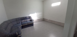 Excelente casa com 3 pavimentos no Boqueirão