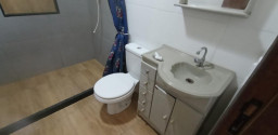 Excelente casa com 3 pavimentos no Boqueirão