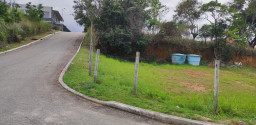 Loja grande na Av. Saquarema