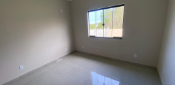 Linda casa linear localizada no bairro Guarani