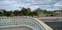 Mansão frente ao mar, em Itaúna