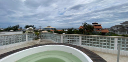 Mansão frente ao mar, em Itaúna