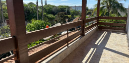 Casa Ampla com Piscina e 5 Suítes, no Boqueirão