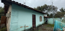 Casa à Venda na Barreira