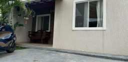 Linda casa muito nova, no Porto da Roça