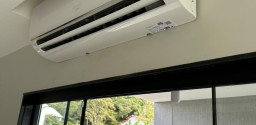 Residência moderna, no Leigos