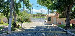 Casa à Venda em Condomínio, em Maricá