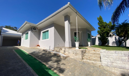 Casa Alto Padrão em Porto Novo