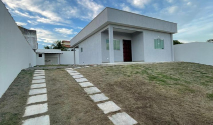 Casa nova, moderna e espaçosa, no Boqueirão