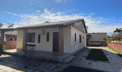 Casa espaçosa no Boqueirão