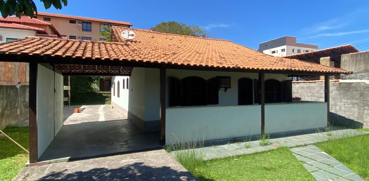 Casa Independente a 150 metros da praia de Itaúna