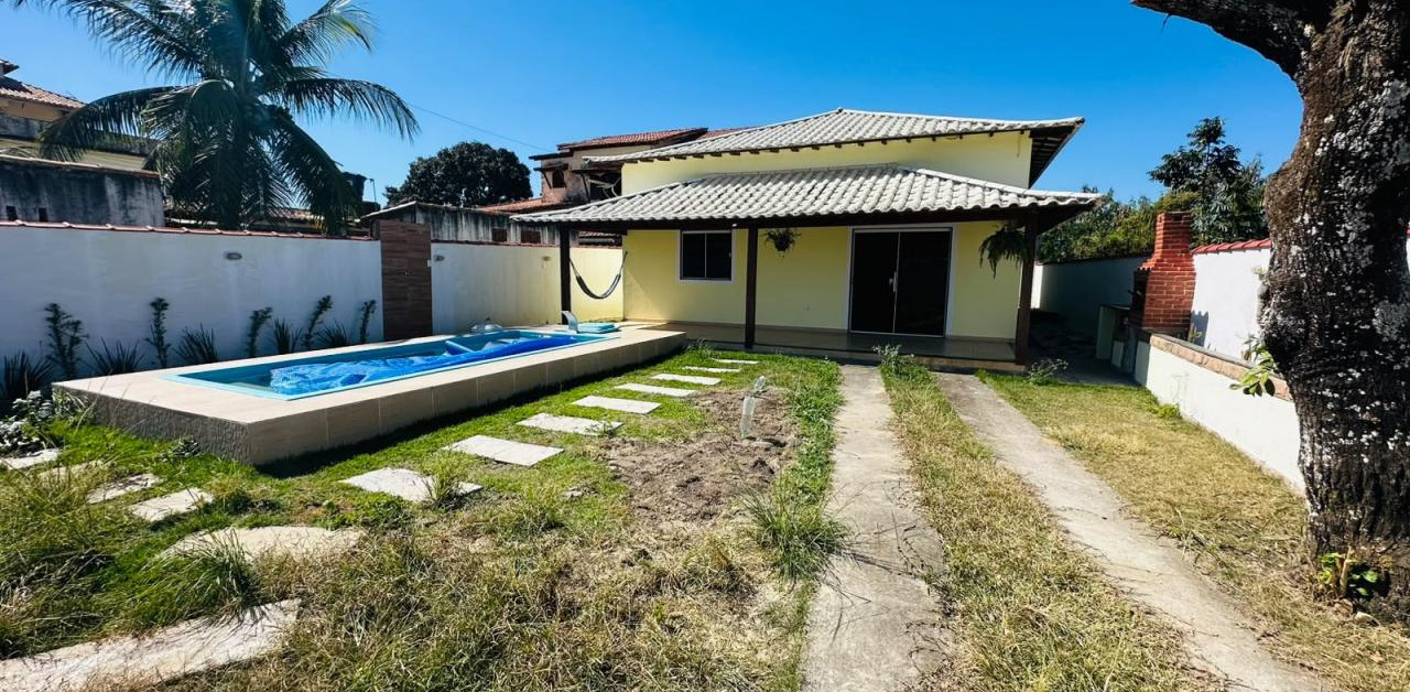 Casa à venda em Jaconé