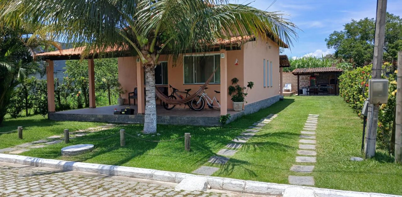 Casa à Venda em Condomínio, em Maricá