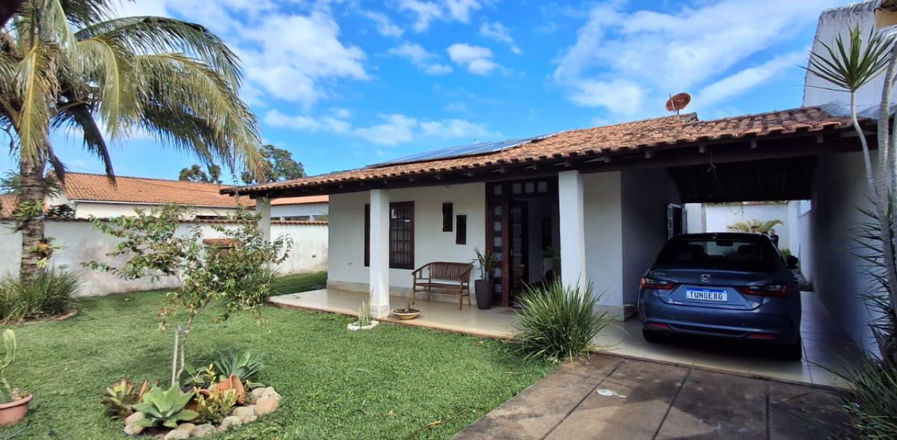 Linda casa com lazer e conforto, no Boqueirão