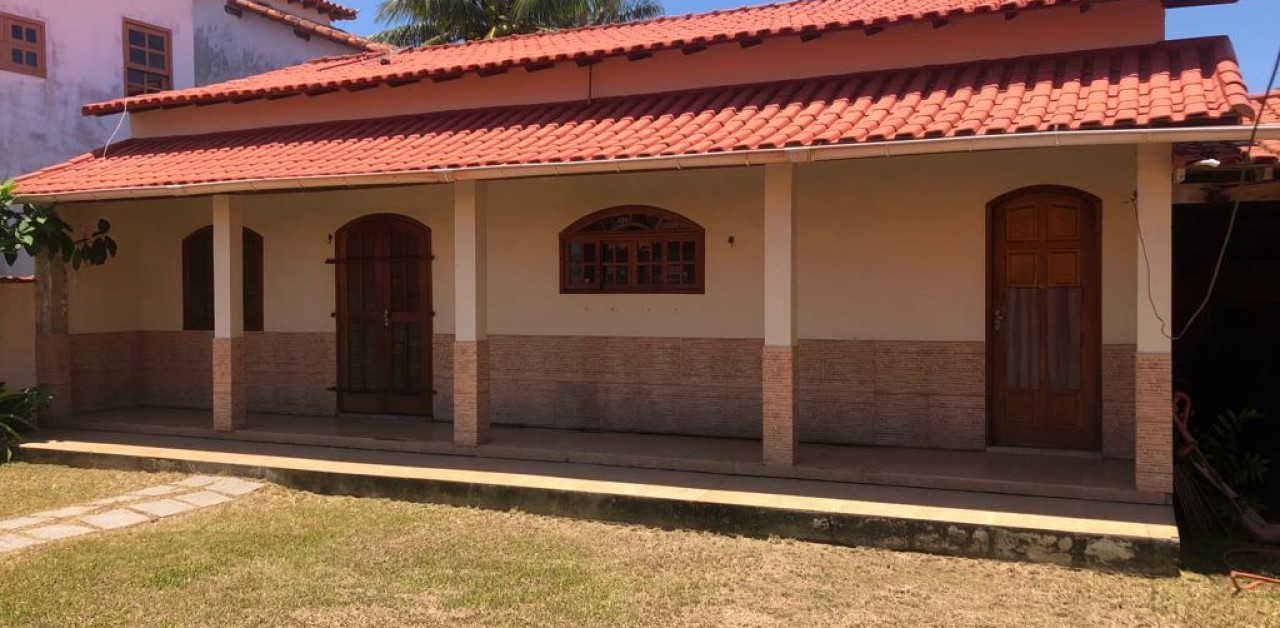 Casa independente com quitinete em anexo no Boqueirão